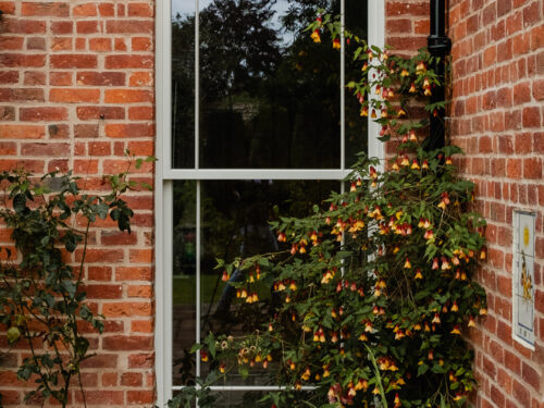 how do sash windows work